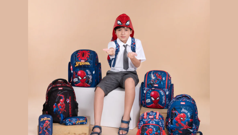 balo-hoodie-nguoi-nhen-thiet-ke-thong-minh